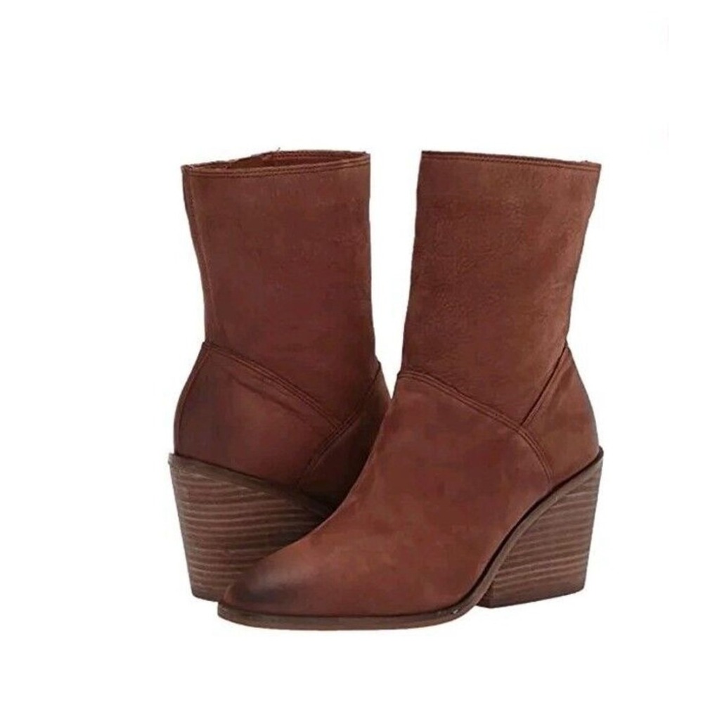 Lucky Brand Sarey Toffee Suede Zipper Ankle Block Heel Boots Size 7.5‎